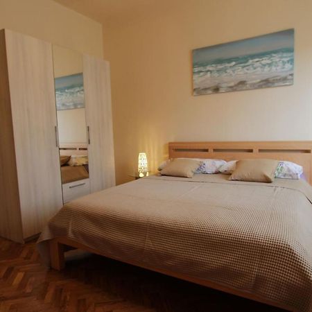 Apartment Studio Ljutic Malinska Zewnętrze zdjęcie